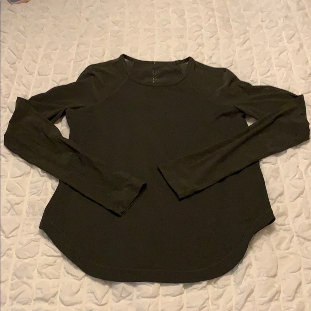 Olive Lulu Lemon Top!